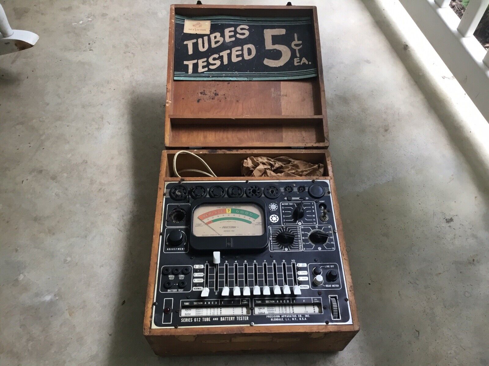 WORKS Precision Apparatus Co. 612 vacuum tube and battery tester