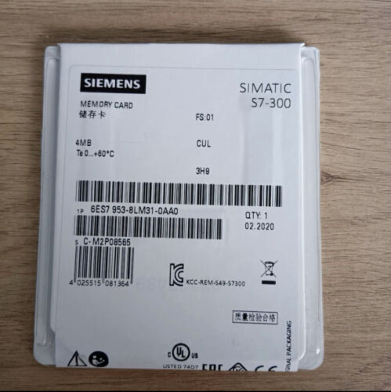 New in Box Siemens 6ES7953-8LM31-0AA0 6ES7 953-8LM31-0AA0 memory card