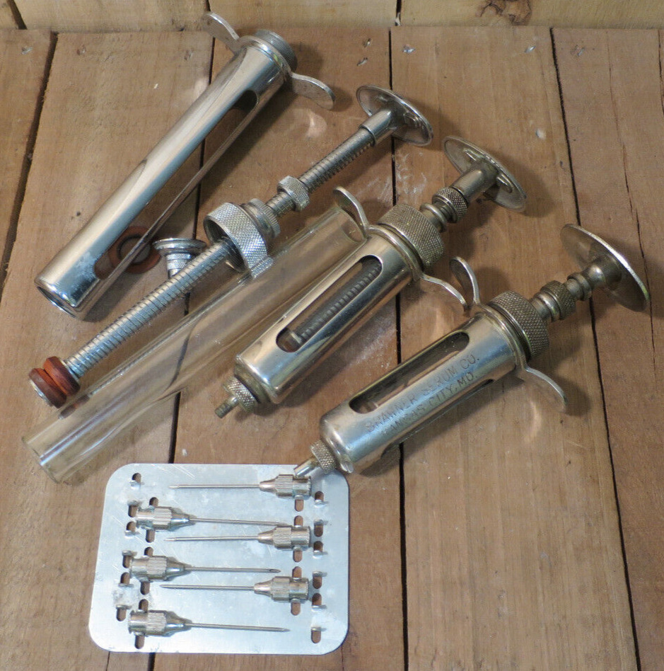 LOT OF VINTAGE CATTLE LIVESTOCK INJECTOR IDEAL INJECTOR