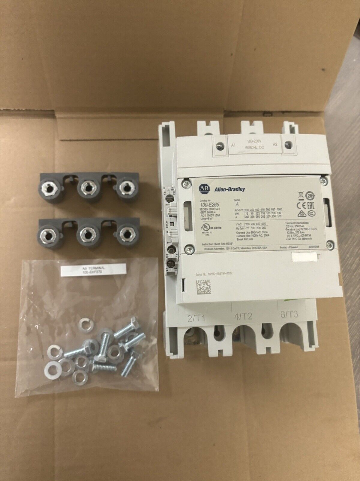 100-E265KD11 With  COIL 100-250VAC with (2set)100-EHF370 NEW Missing orignal box