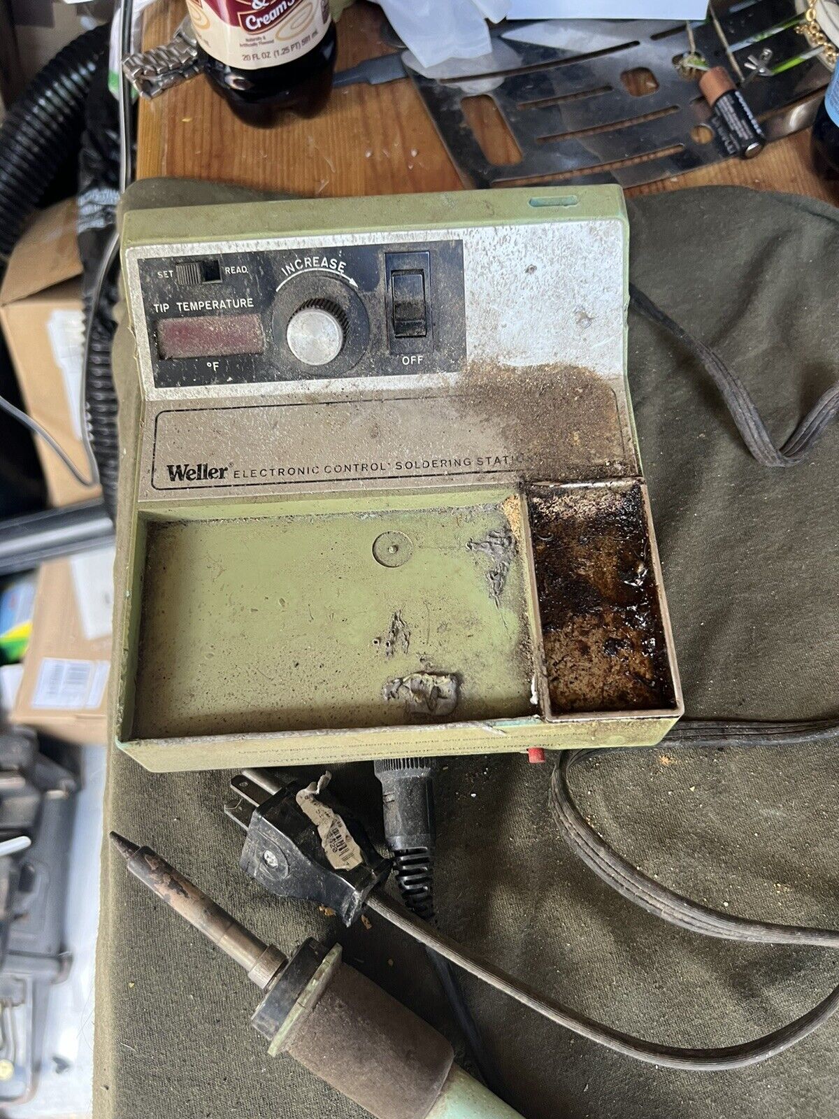 Vintage Weller electronic control soldering station