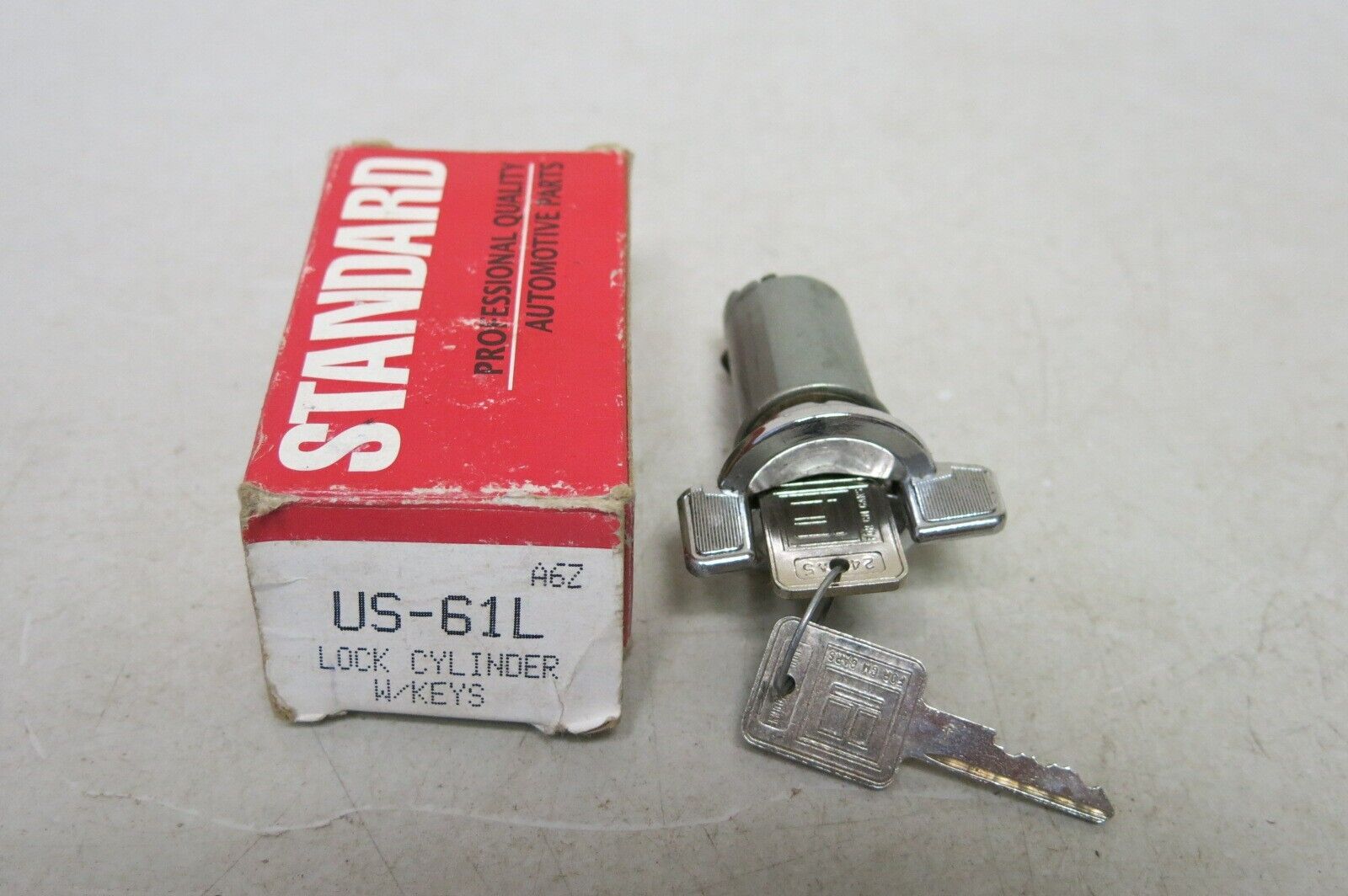 Vintage Standard US-61L Ignition Lock Cylinder + Keys fits GM Vehicles
