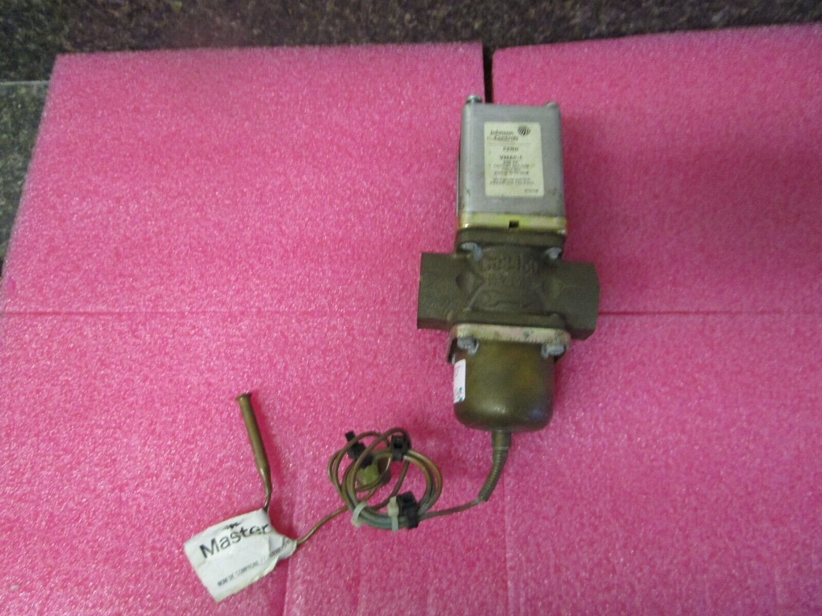 V46AC-1 Johnson Controls Penn ¾” Pressure Actuated Water Regulator Valve