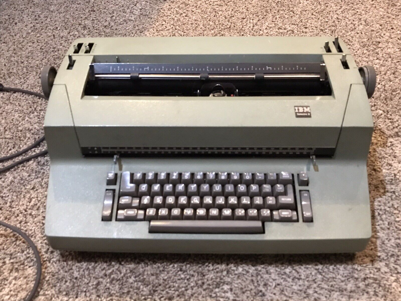 Vintage IBM Selectric II Electric Correcting Typewriter
