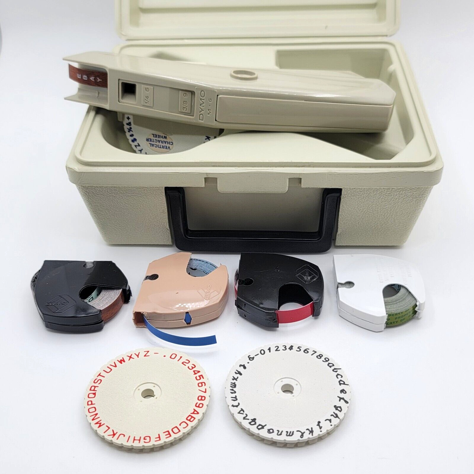 Vtg DYMO Label Maker Kit+Hard Case/Labeler w/3 Font Wheels/Cursive+5 Tape Bundle