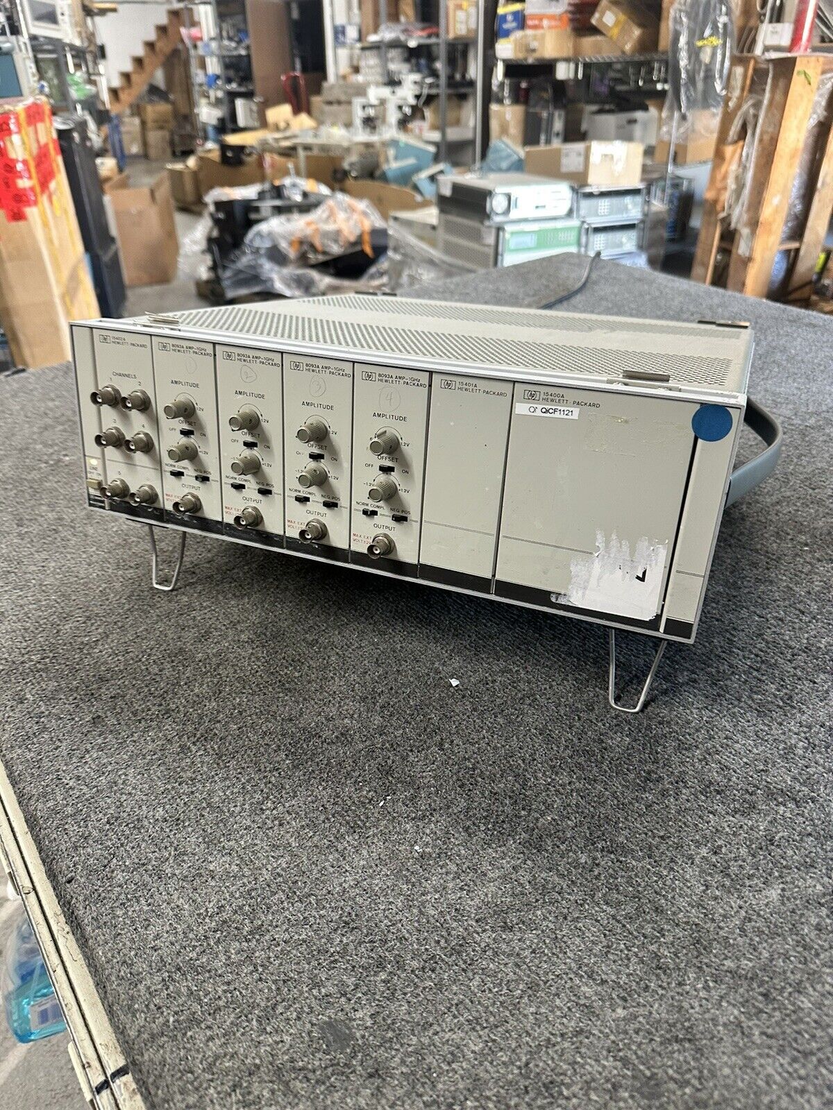 HP 8080A Main Frame w/ 15402A, 8093A x4 , 15401A, 15400A Plug Ins