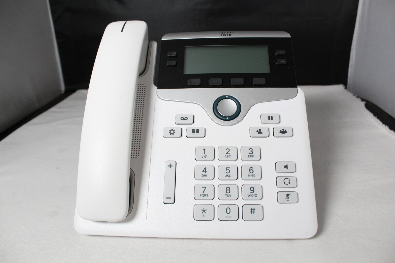 Lot Of 5 White Cisco CP-7841-W-K9 IP VOIP Office Phones W/ Stand & Handset