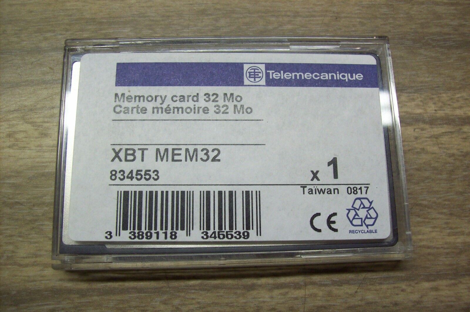 NEW TELEMECANIQUE MEMORY CARD XBT MEM32 834553