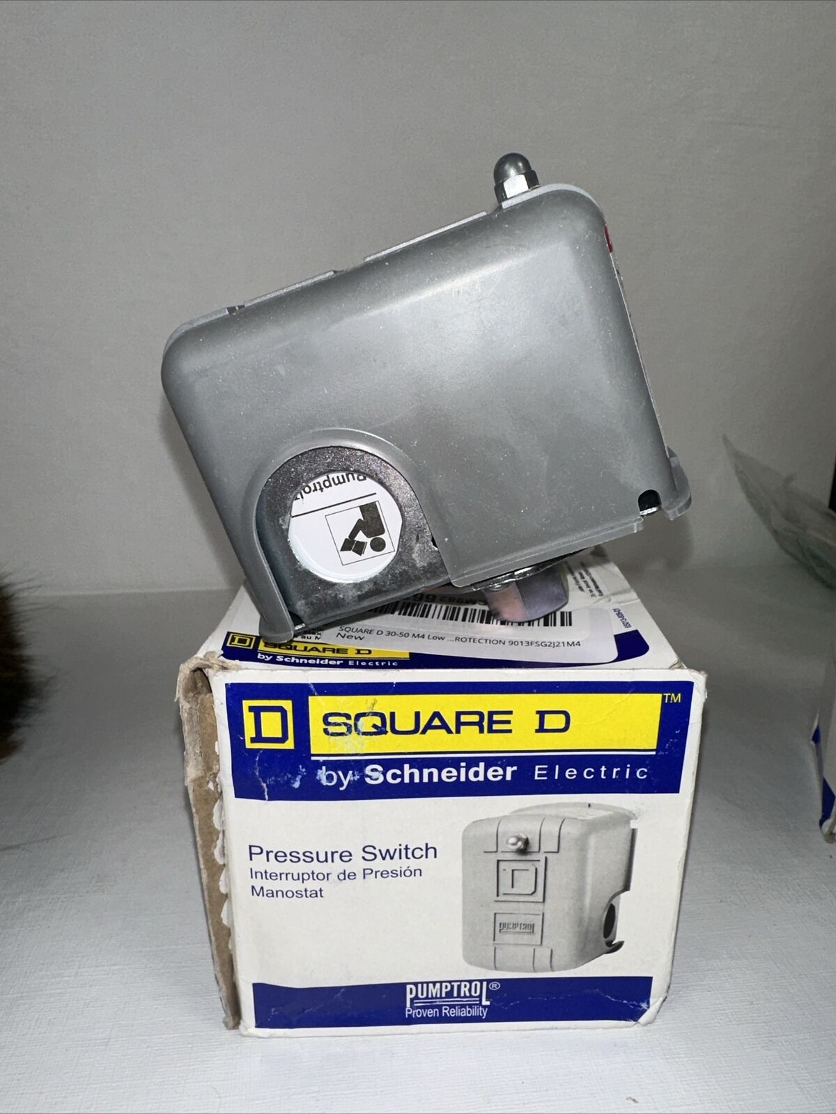 Square D 9013FSG2J21 Water Pump Pressure Switch, 30/50 PSI, DPST 9013