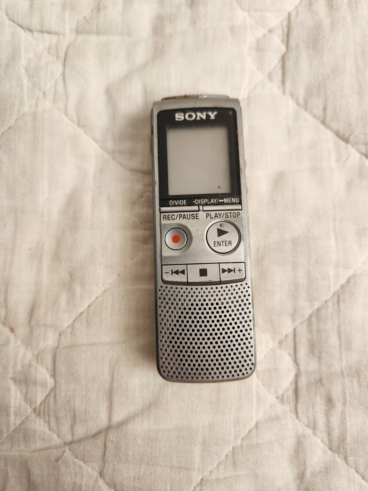 Vintage Sony ICD-BX700 Handheld Digital Voice IC Recorder Silver Tested Working