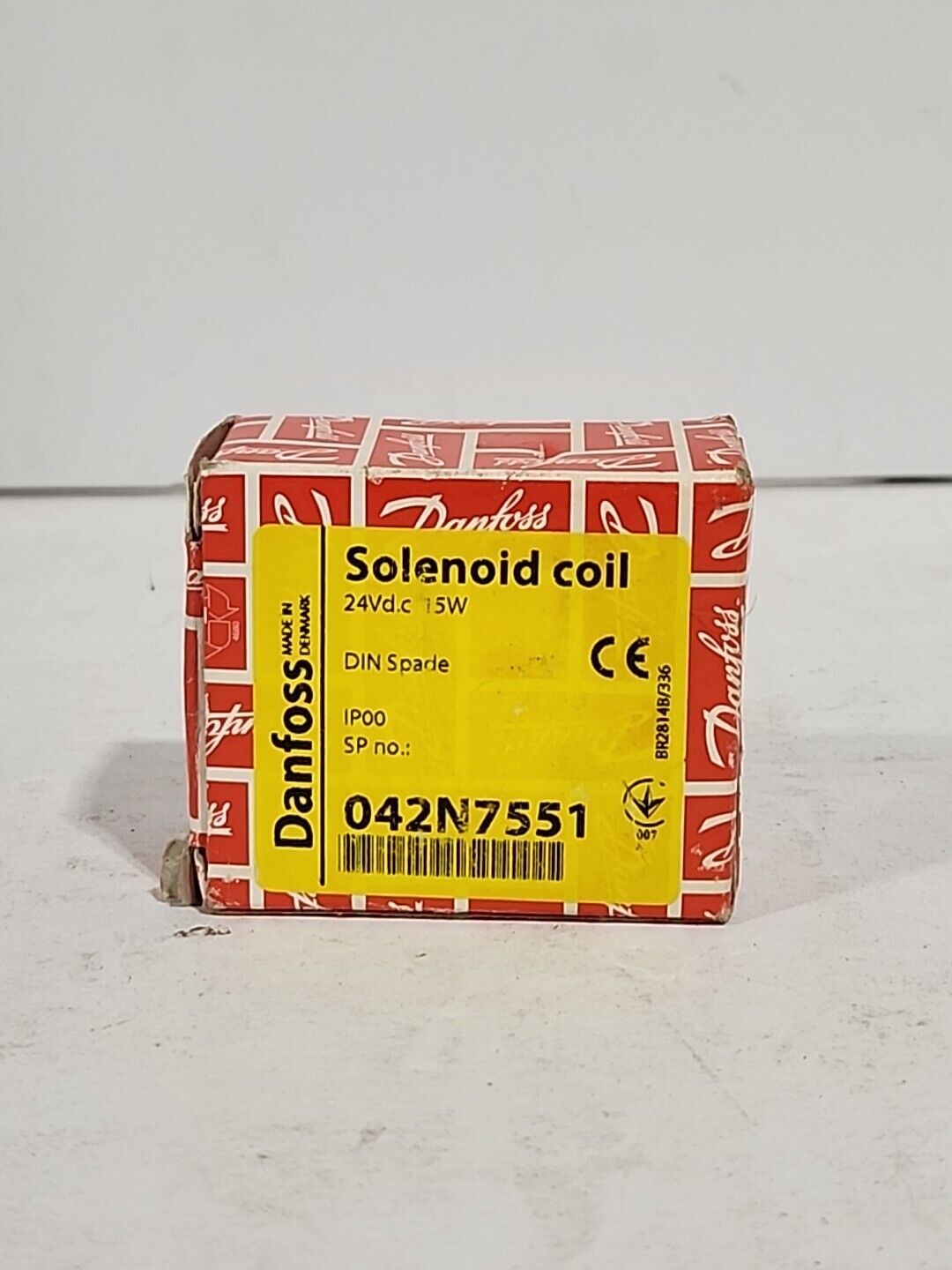 Danfoss 042N7551 Solenoid Coil New