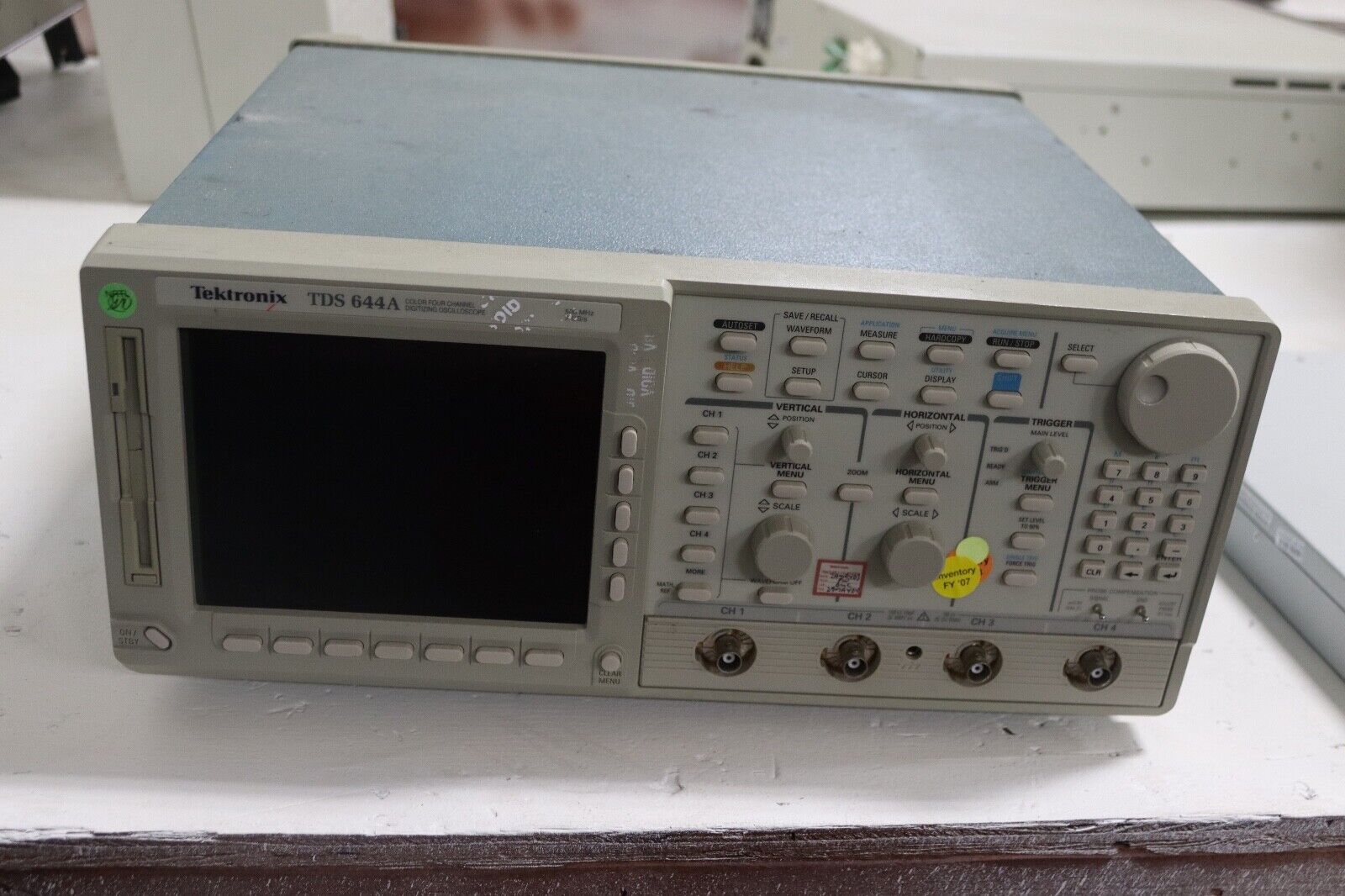 Tektronix TDS 644A Color Four Channel Digitizing Oscilloscope 500 MHz 2 GS/s 