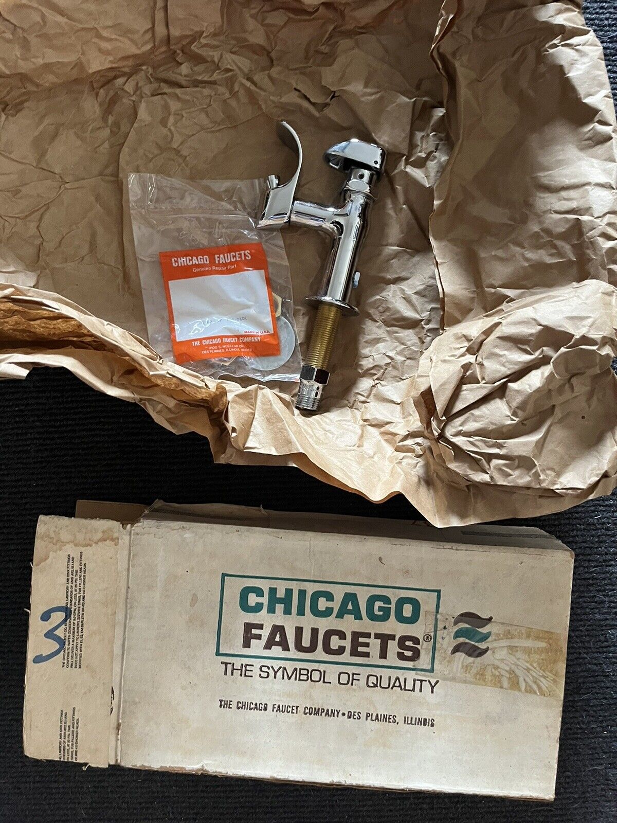 Vintage Chicago Faucets Bubbler Drinking Fountain Old Stock 748-335 Tip Tap BNIB