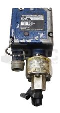 ITT NEO-DYN 200P1-3C3 ADJUSTABLE PRESSURE SWITCH 200-1500PSIG 5A 125VDC picture