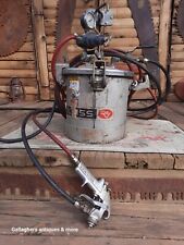 Vintage Devilbiss pressure pot industrial painting Spraying hose & Jga 502 gun picture
